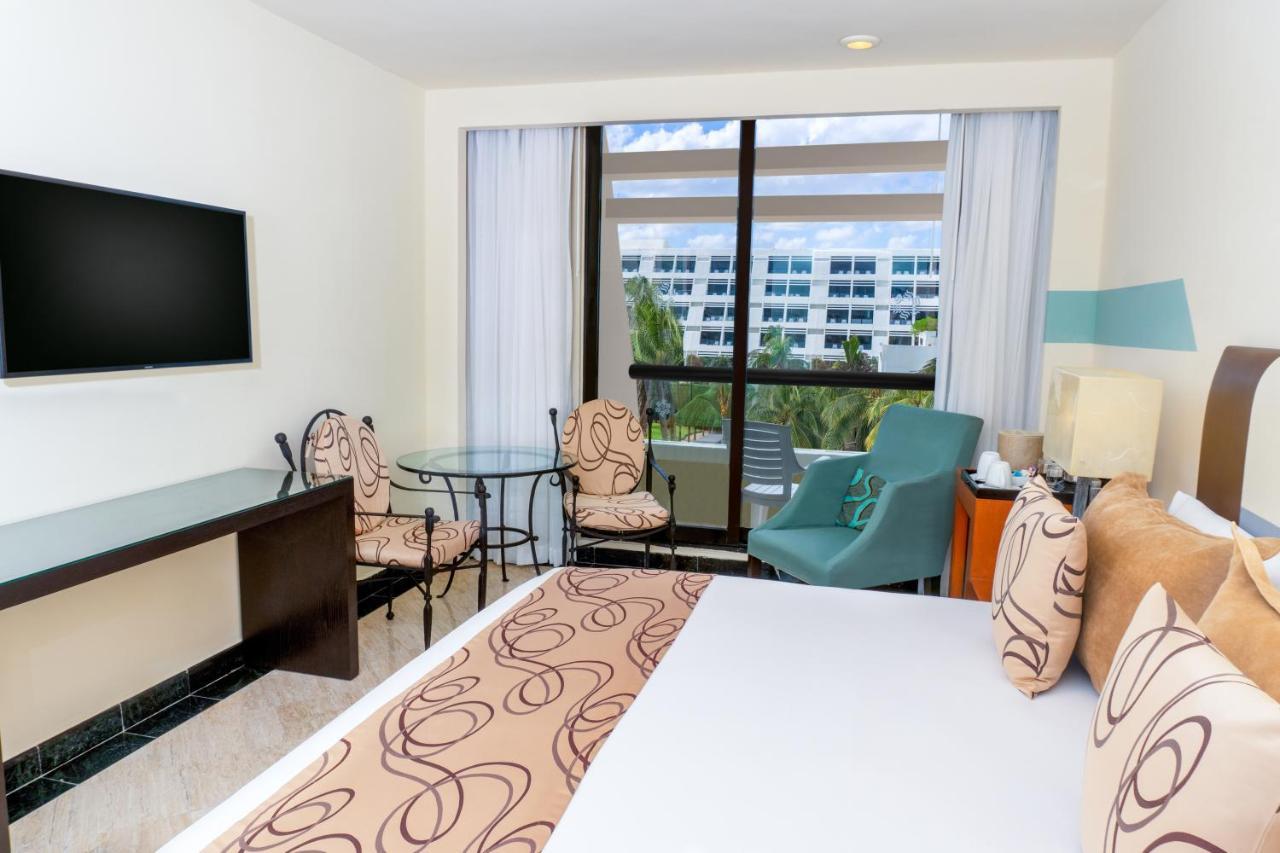 Oh! Cancun On The Beach By Oasis Exterior foto